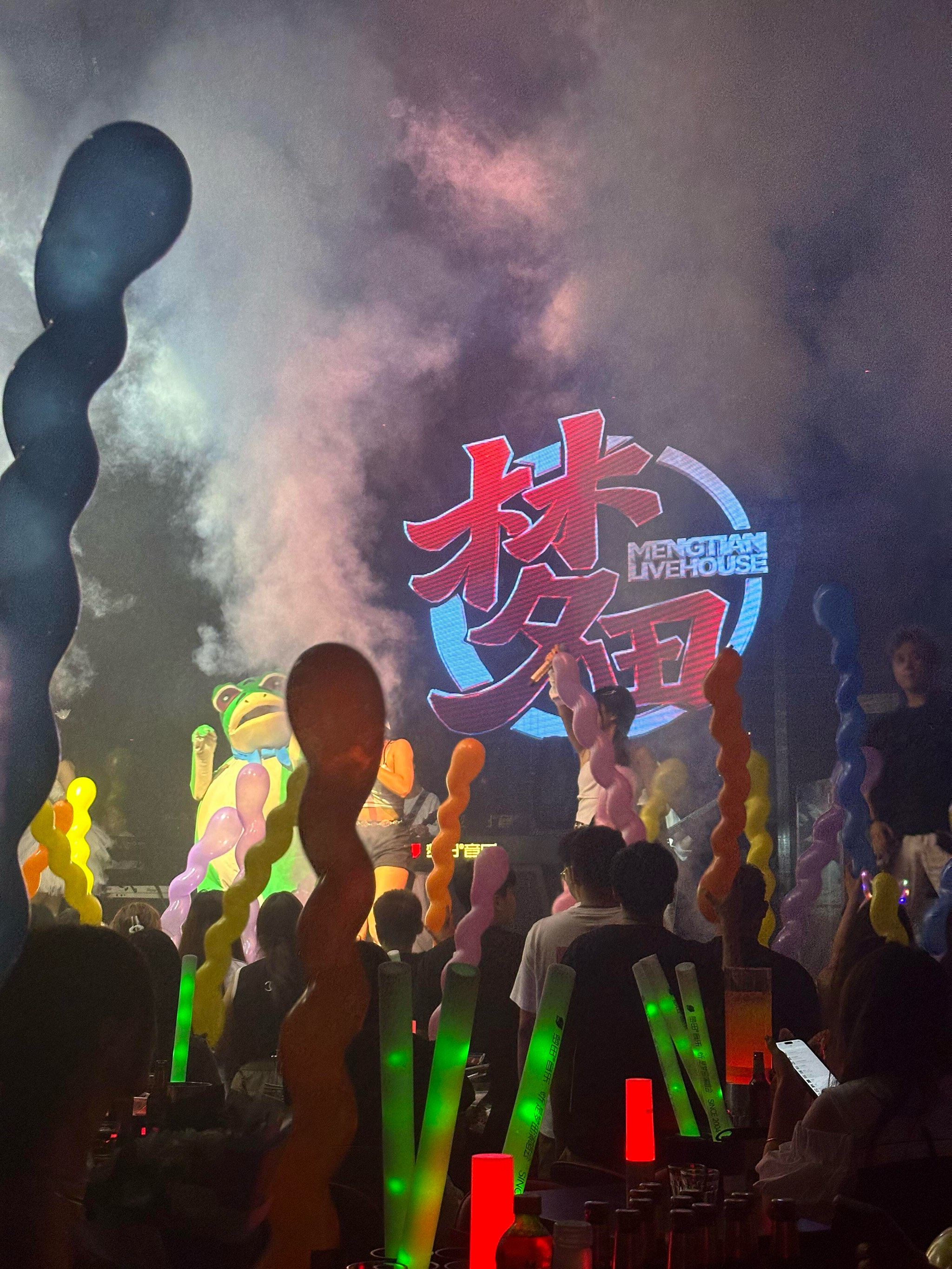 怀化商务ktv低端场氛围-会同县小时场ktv预定